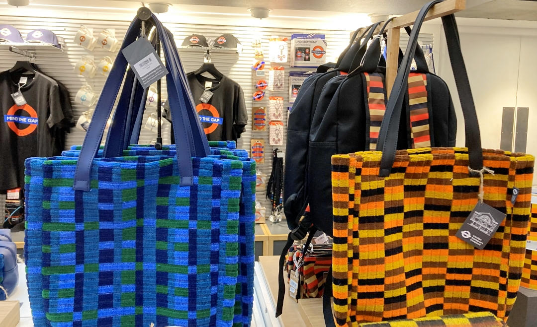 ロンドン交通博物館のショップ