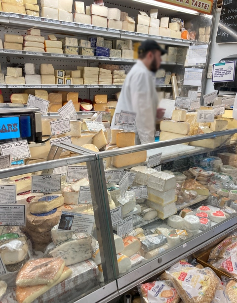 チーズ売り場
