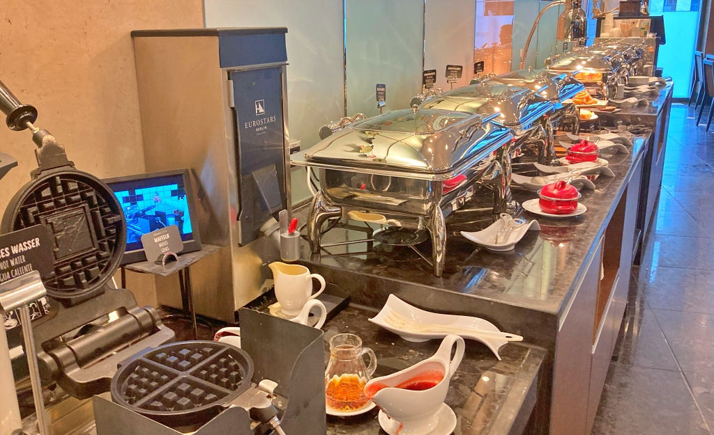 ユーロスターズベルリンの朝食（ホットミール）