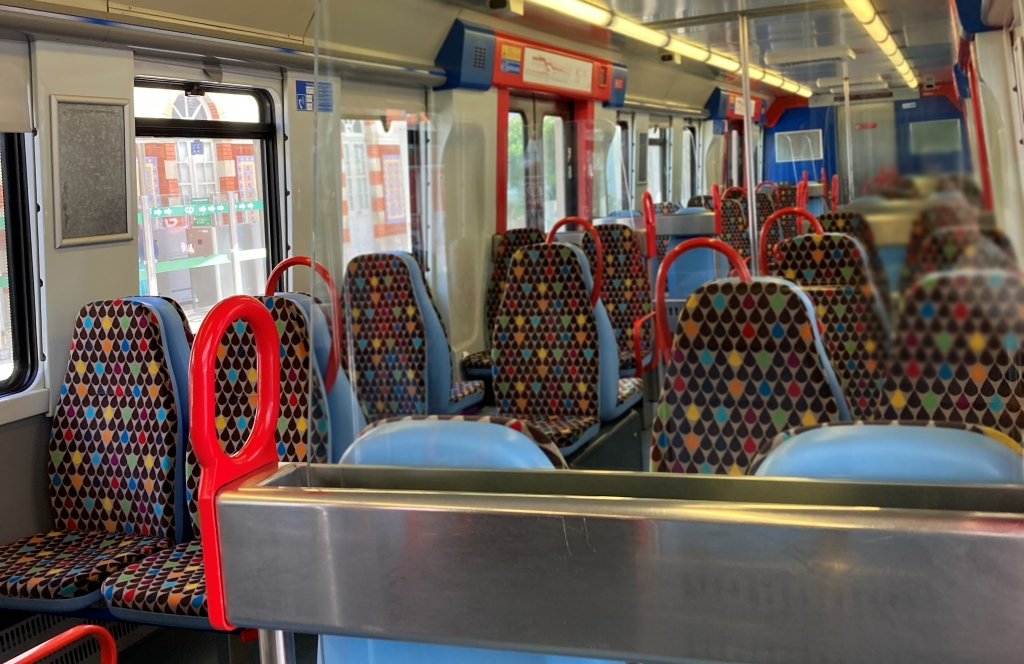 シントラ行き電車内の様子