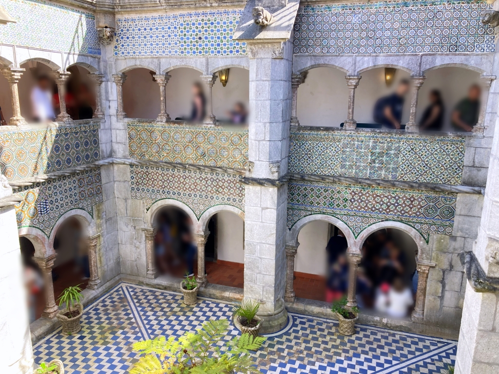 ペーナ宮殿の中庭