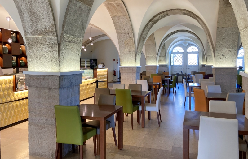 ペーナ宮殿のレストラン