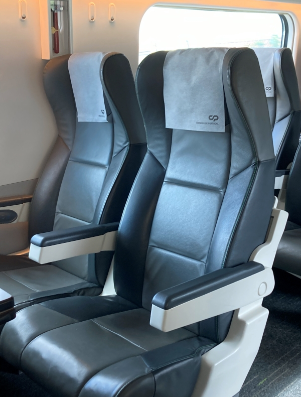 アルファ・ペンデュラールのシート